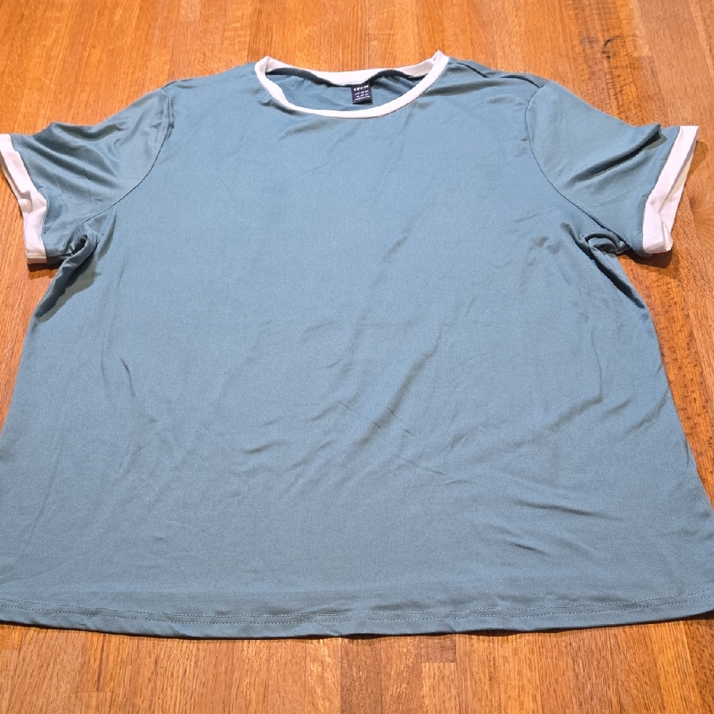 SHEIN Women XL‎ Mint Green White Trim Round Neck Short Sleeve Butter Soft Top
